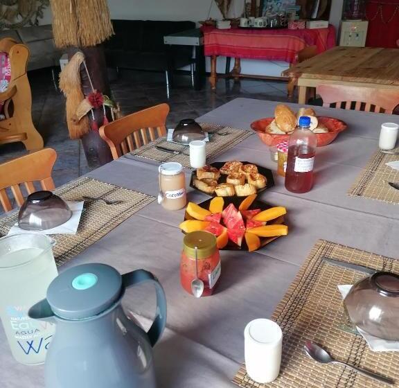 هتل Pension Taitaa Tubuai