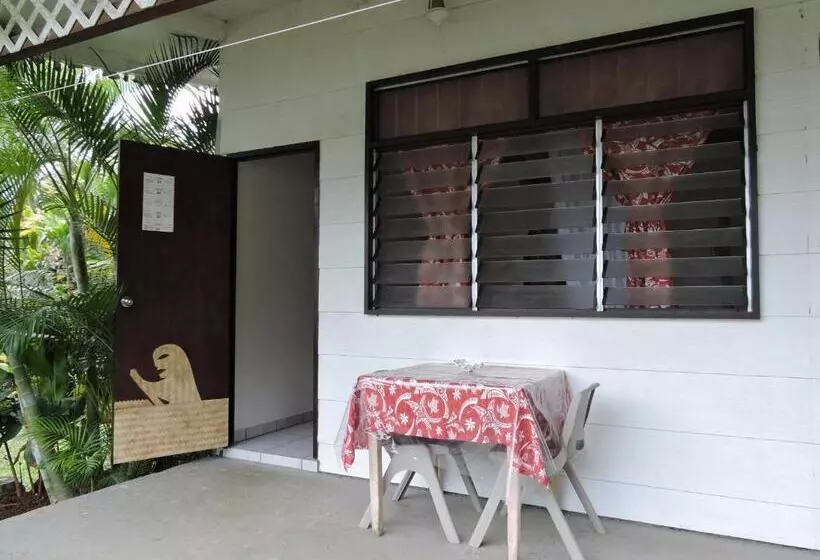 هتل Pension Taitaa Tubuai