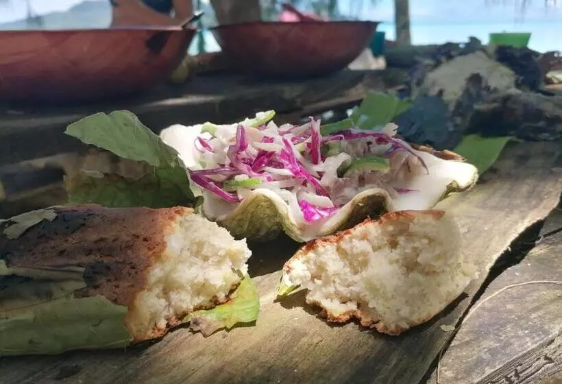 هتل Pension Taitaa Tubuai