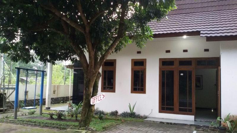 בית מלון כפרי Shangrila Villa