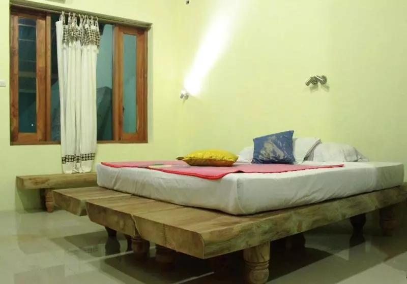 Hotelli Shangrila Villa