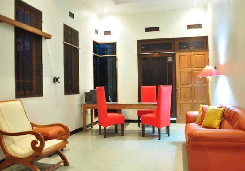 בית מלון כפרי Shangrila Villa