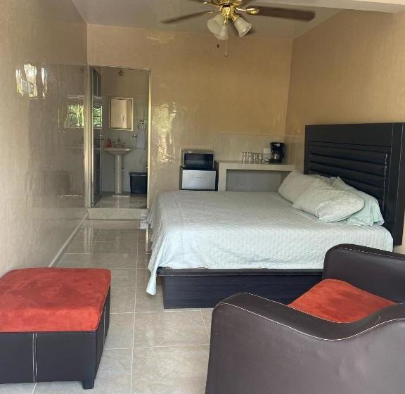 Aamiaismajoitus (B&B) Casa Bugambilias