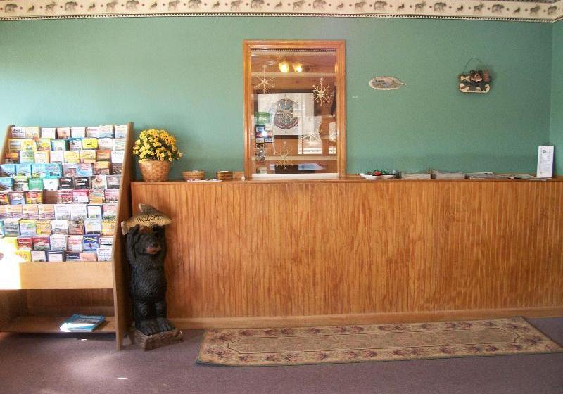 호텔 Mohican Little Brown Inn