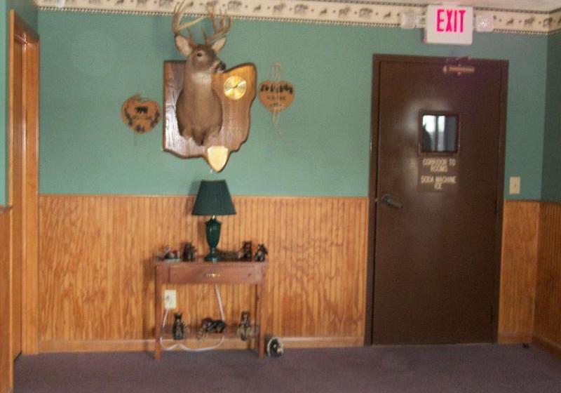 호텔 Mohican Little Brown Inn