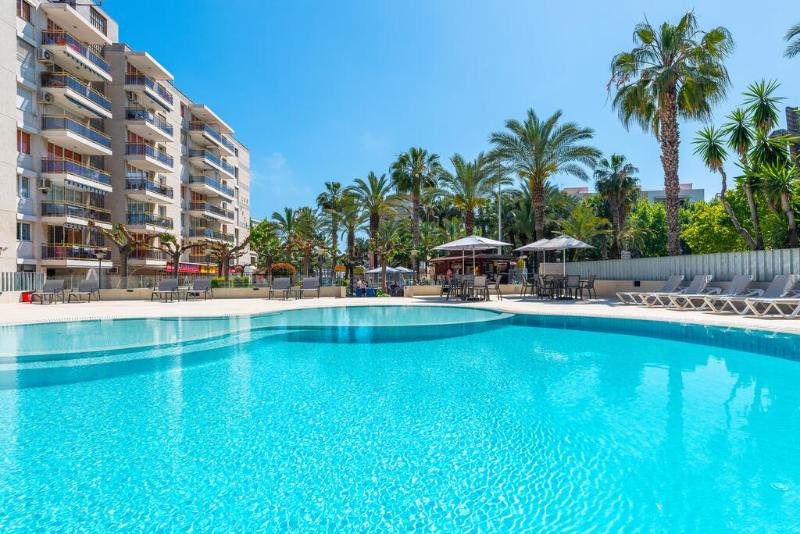 Rentalmar Salou Playa Family Suites & Pool