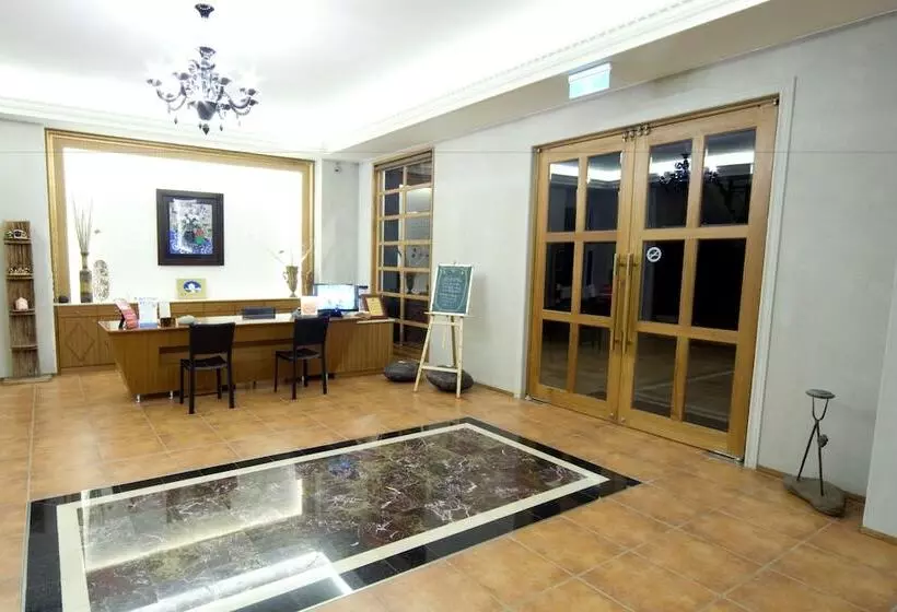 ホテル Schokolake Country House