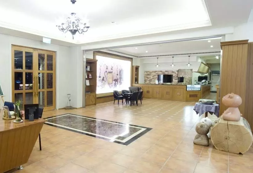 ホテル Schokolake Country House