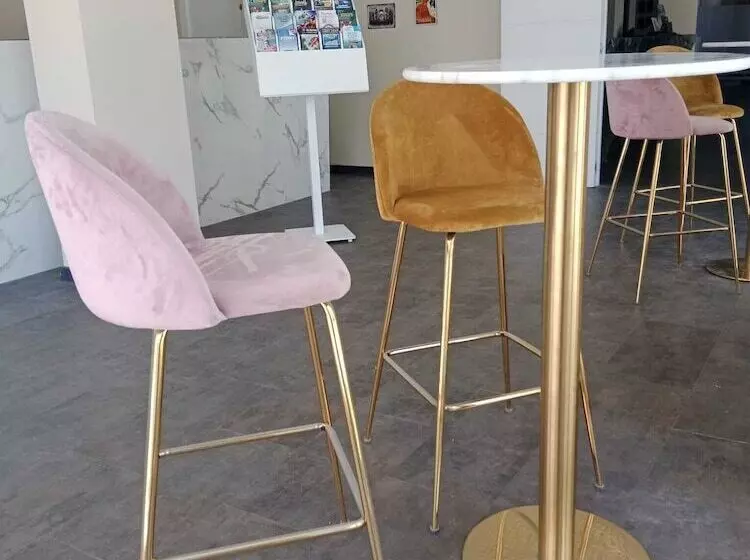 Apartamentos El Velero