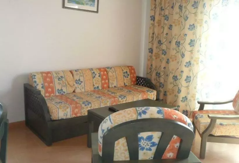 Apartamentos Marivent By Mhr