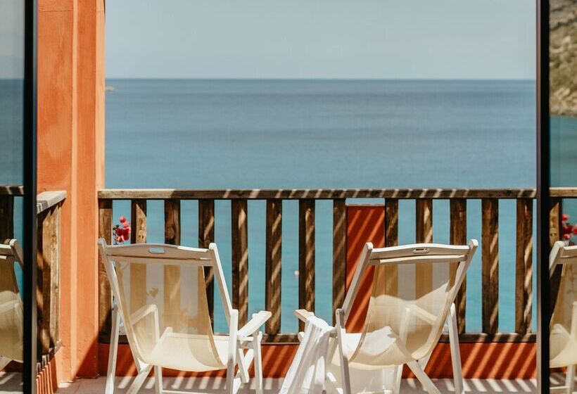 هتل Candia Park Village