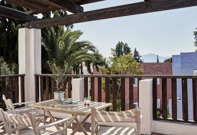 هتل Candia Park Village