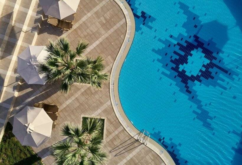 هتل Candia Park Village