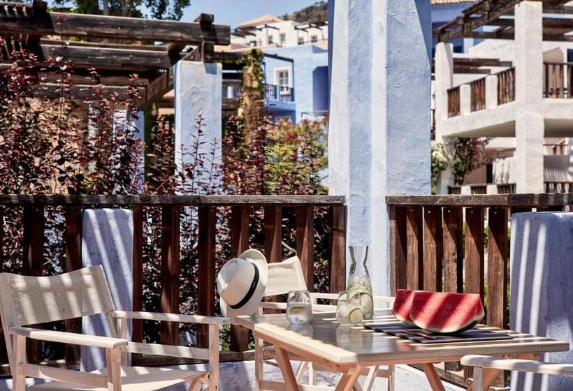 هتل Candia Park Village