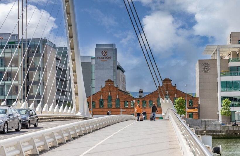 Clayton Hotel Cardiff Lane