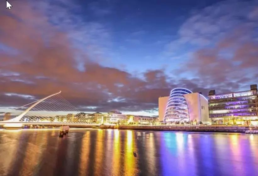 Clayton Hotel Cardiff Lane