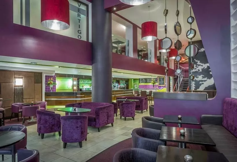 Clayton Hotel Cardiff Lane