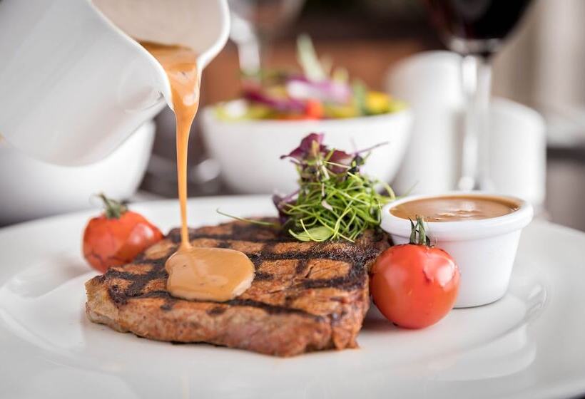 Clayton Hotel Cardiff Lane