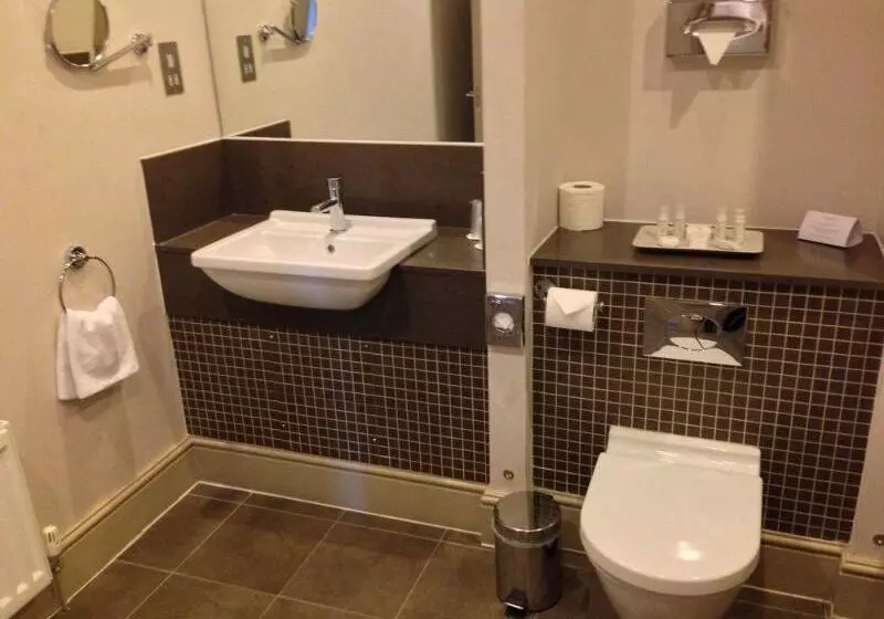 Coulsdon Manor Hotel And Golf Club