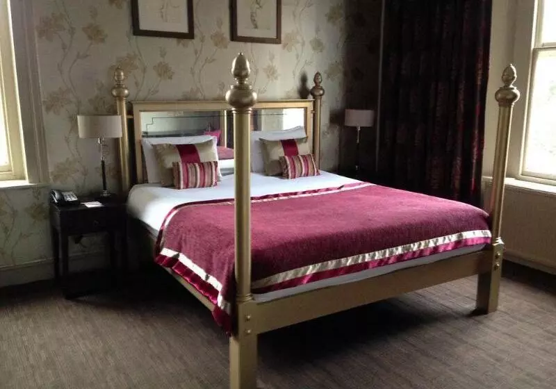 Coulsdon Manor Hotel And Golf Club