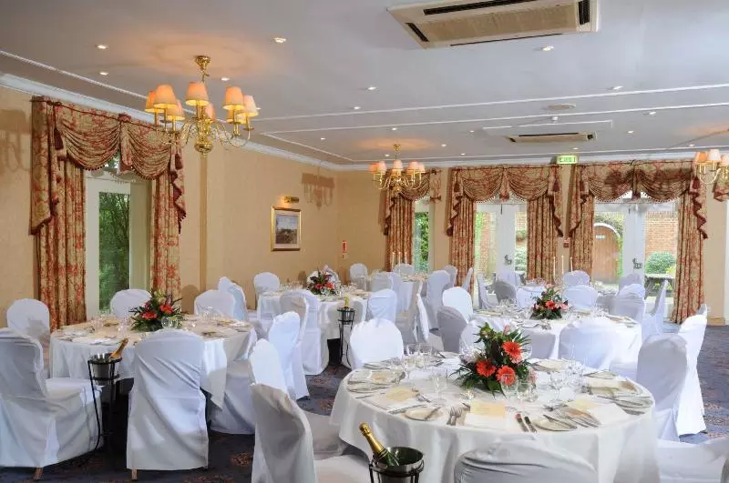 Coulsdon Manor Hotel And Golf Club