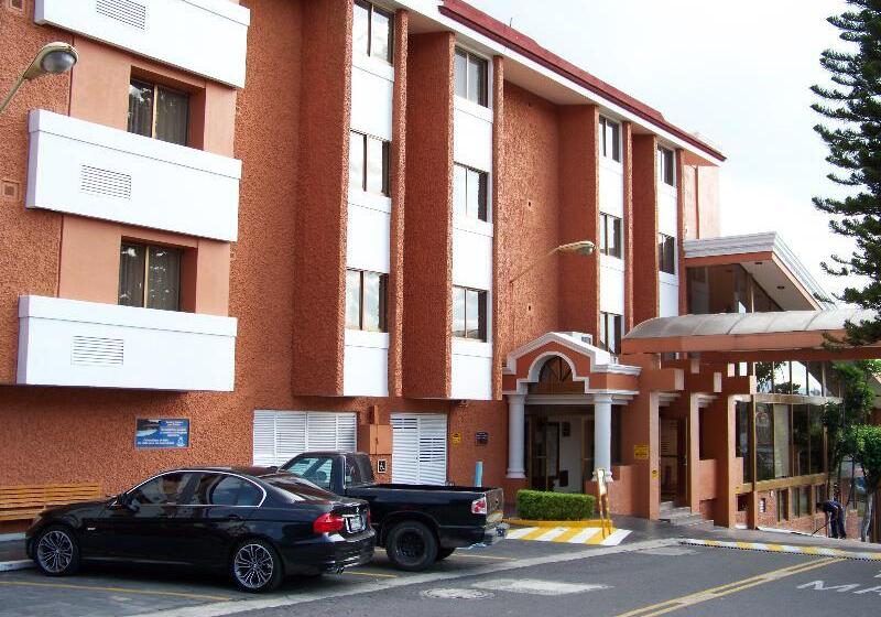 فندق Country Plaza