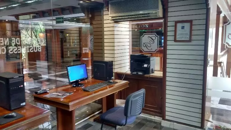 هتل Country Plaza