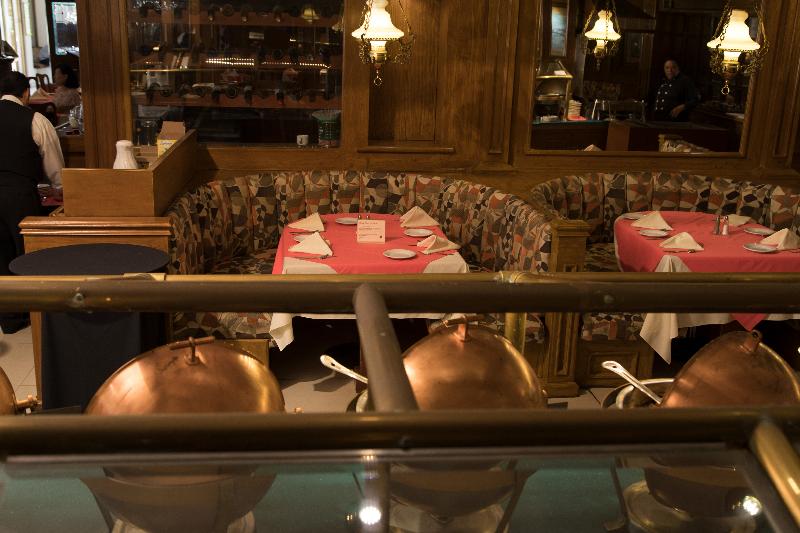 فندق Country Plaza