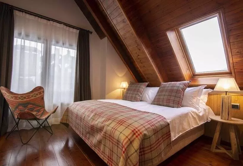 فندق Eira Ski Lodge