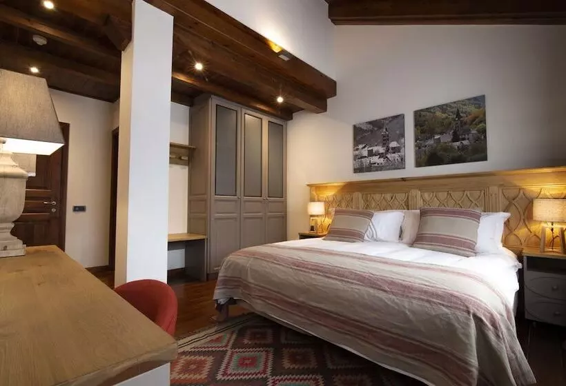 فندق Eira Ski Lodge