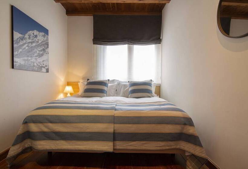 Отель Eira Ski Lodge