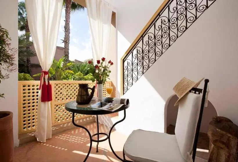 هتل Les Jardins De La Medina