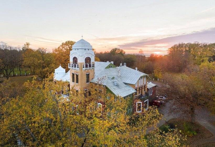 Отель Villa Ammende Restaurant And