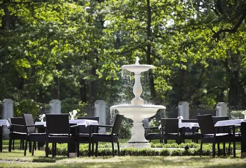 هتل Villa Ammende Restaurant And