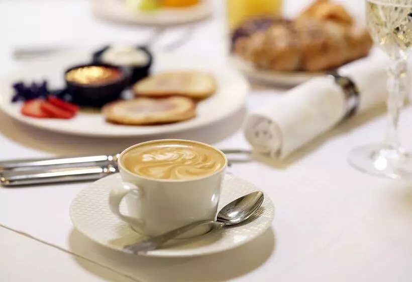 هتل Villa Ammende Restaurant And