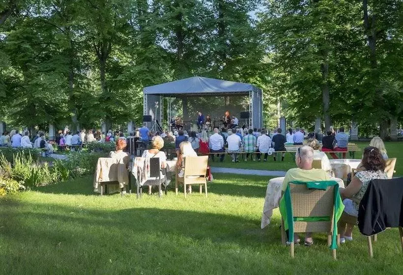 هتل Villa Ammende Restaurant And