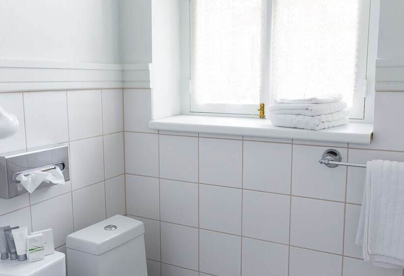 Отель Villa Ammende Restaurant And