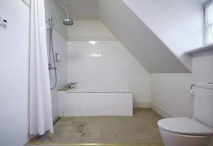 هتل Villa Ammende Restaurant And