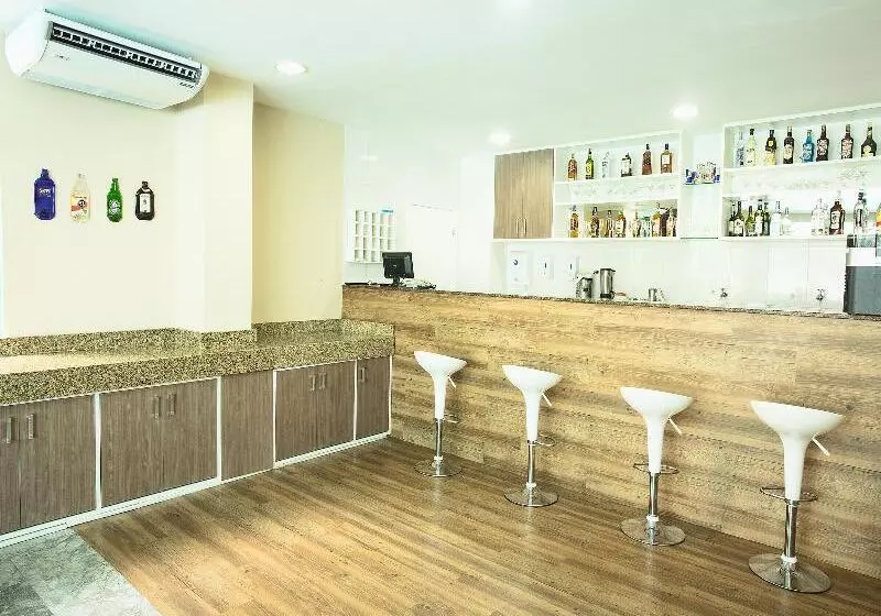 Отель Rede Andrade Barra