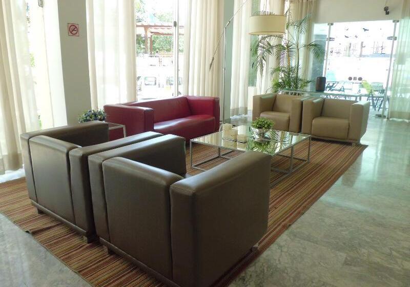 ホテル Rede Andrade Barra