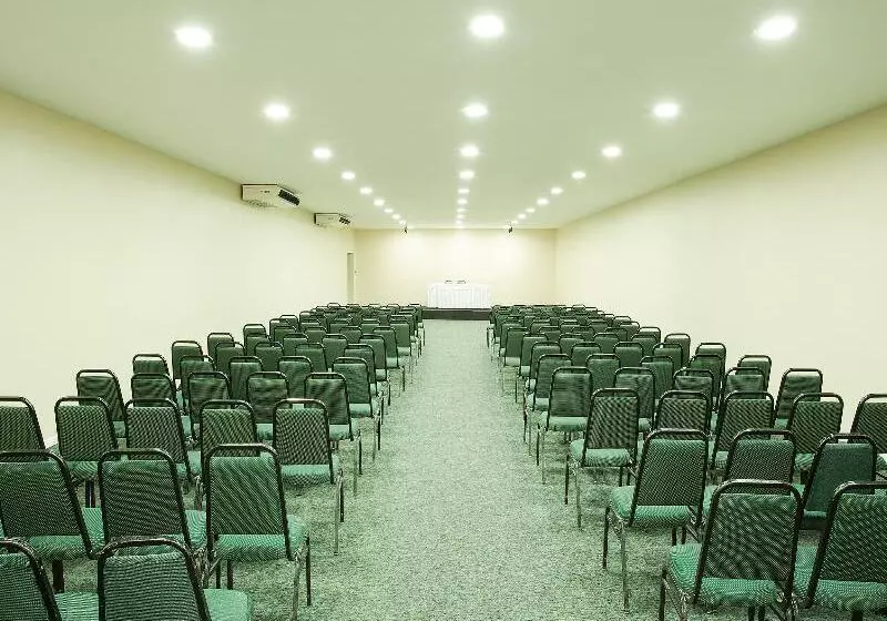 Отель Rede Andrade Barra