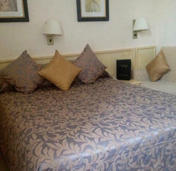 هتل Richmond Park