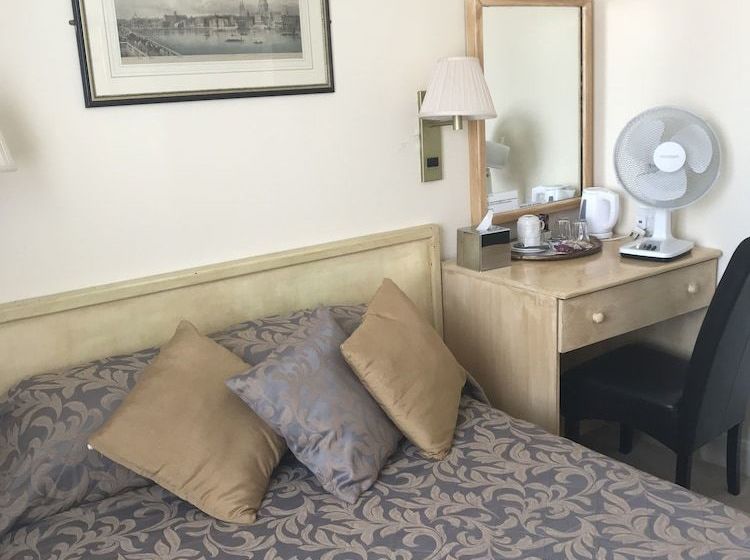 هتل Richmond Park