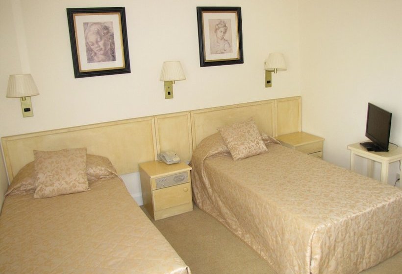 هتل Richmond Park