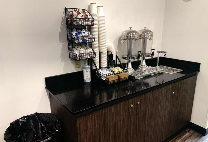 Motel Ruby Sandpoint