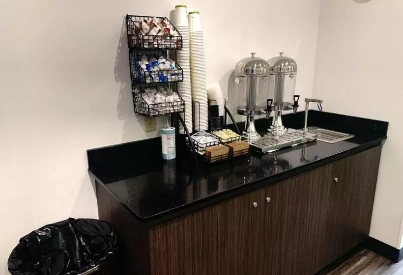 Motelli Ruby Sandpoint