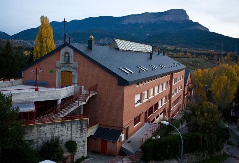 Residencia Albergue Jaca