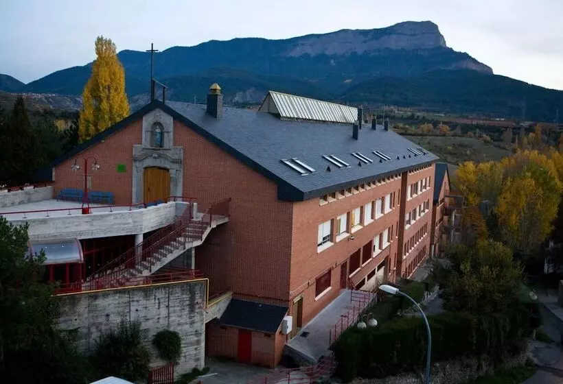 Residencia Albergue Jaca