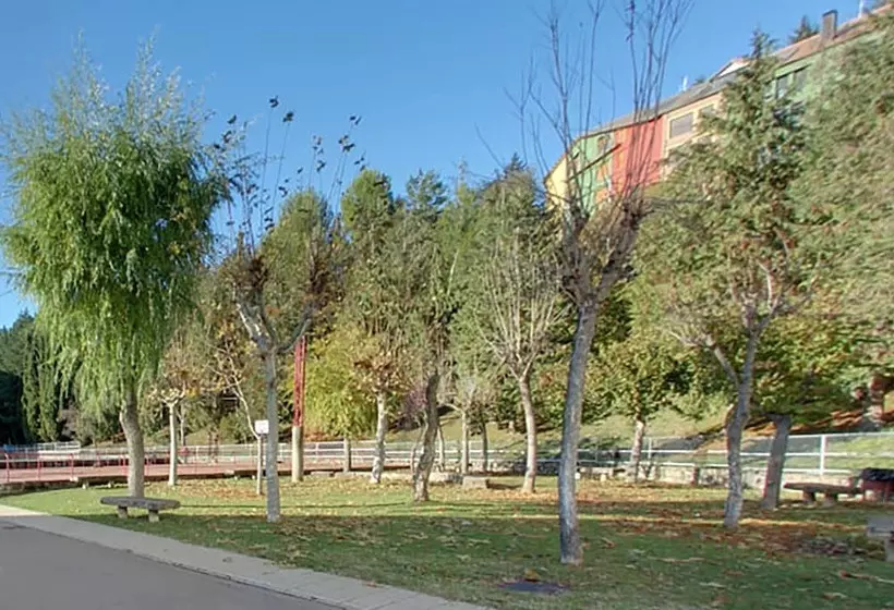 Residencia Albergue Jaca