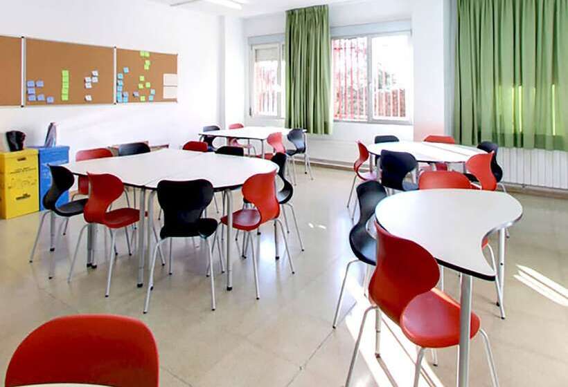 Residencia Albergue Jaca